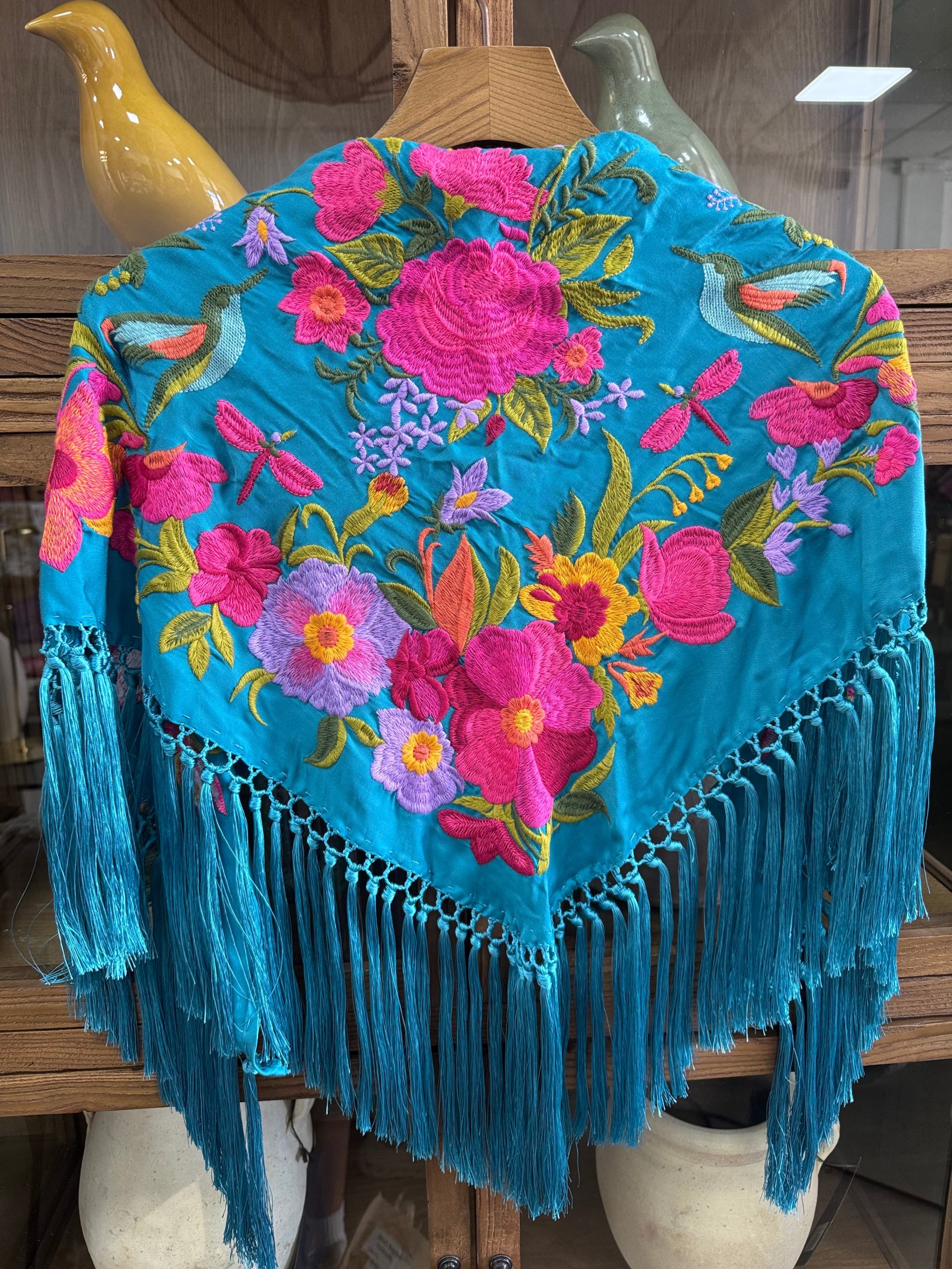 Mantoncillo Artesanal Bordado en Seda - Imagen 3