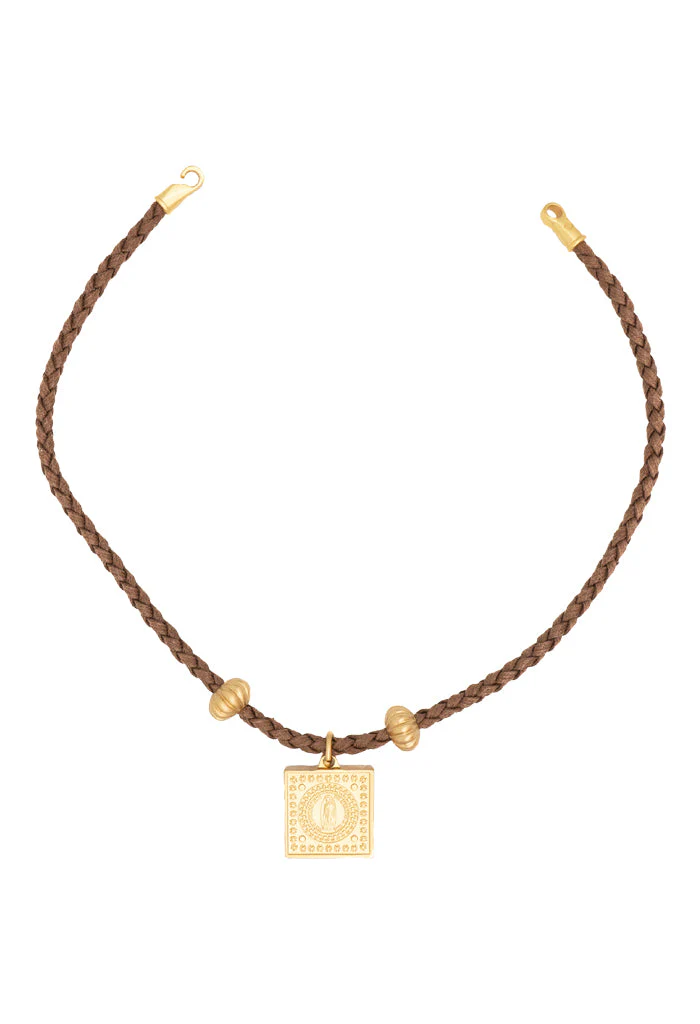 Collar Virgen de Guadalupe Tejido con Dije Cuadrado - Imagen 3
