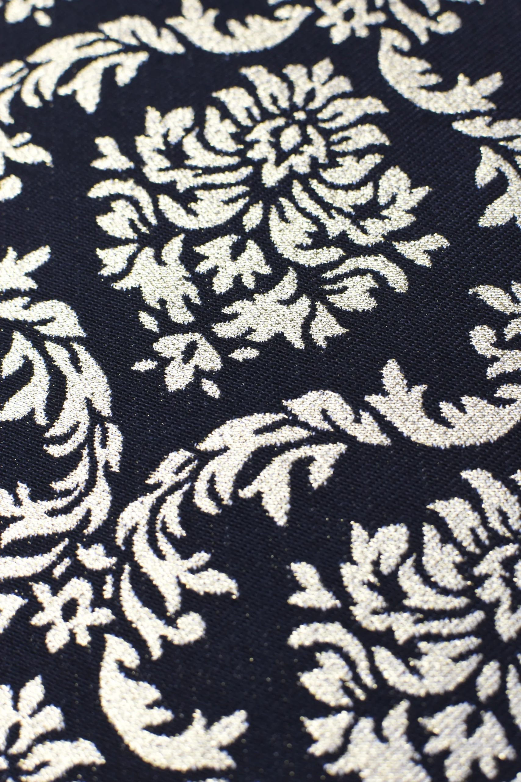 Tejido Gobelino Dibujo Floral Dorado Nº1 - Imagen 3