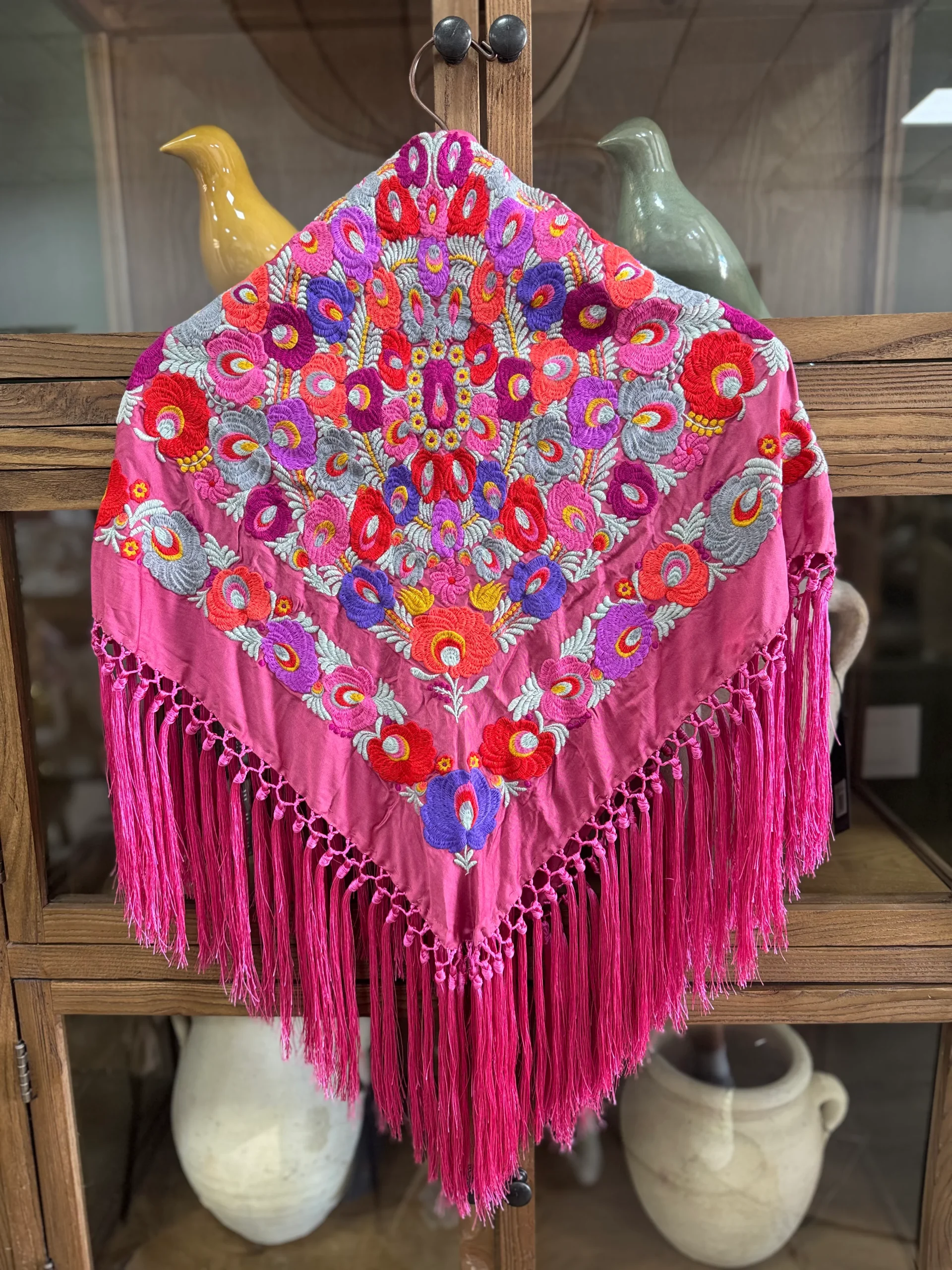 Mantoncillo Artesanal Bordado en Seda