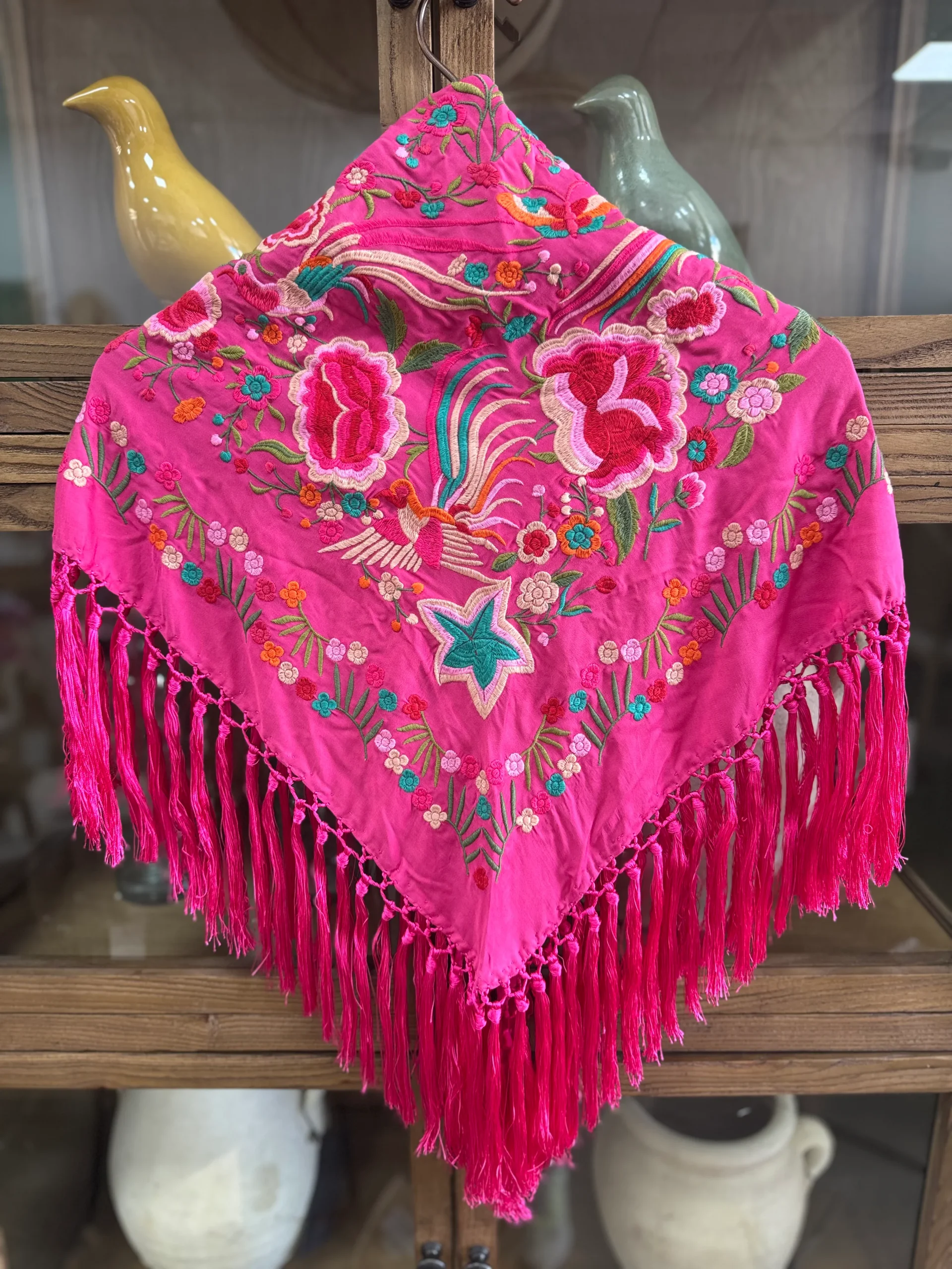 Mantoncillo Artesanal Bordado en Seda