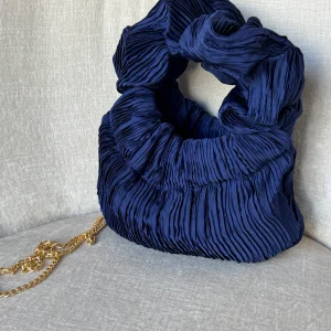 Bolso Bambú Plisado Marino