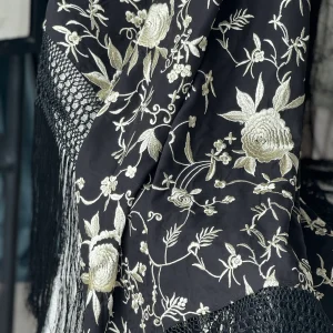 Mantón de Manila Artesanal Negro Beig